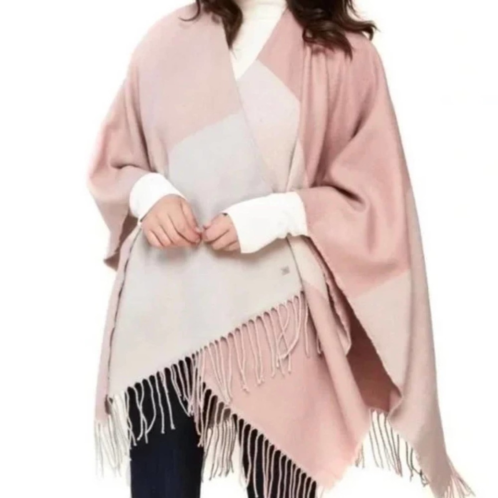 Soia Kyo- Light Pink & Cream Color Blocked Open Poncho W/ Scarf Hem OS